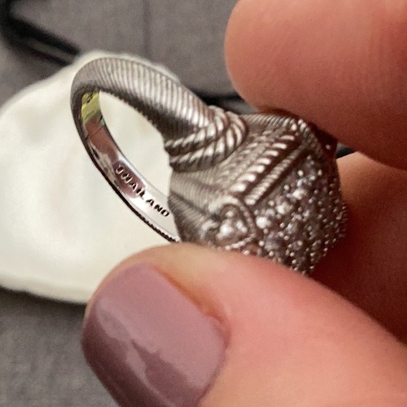 💎Judith R Stunning 🤩 - Picture 3 of 4